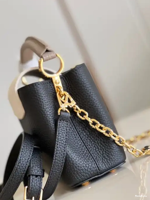 VUITTON LOUIS MINI CAPUCINES 0316