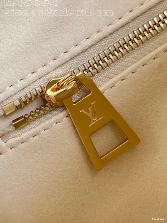 PM VUITTON ONTHEGO LOUIS 0310