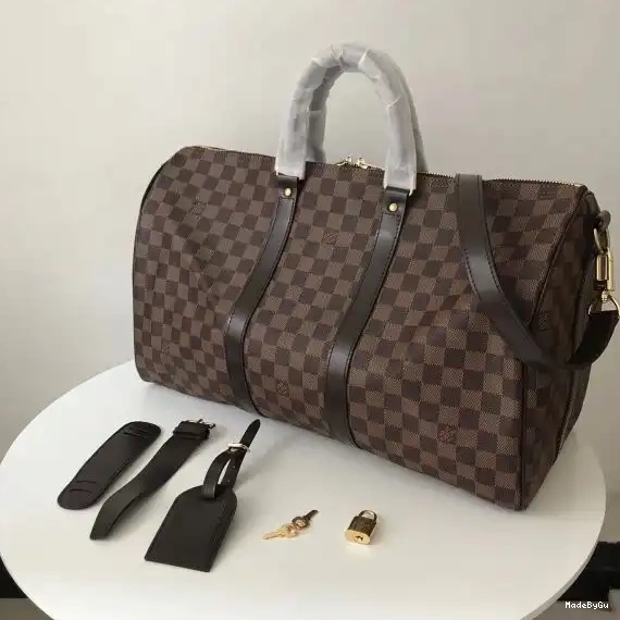 45 Vuitton Keepall Louis 0310