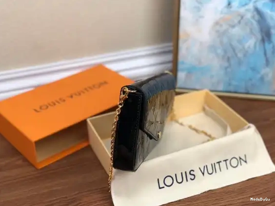 LOUIS VUITTON POCHETTE FÉLICIE 0315