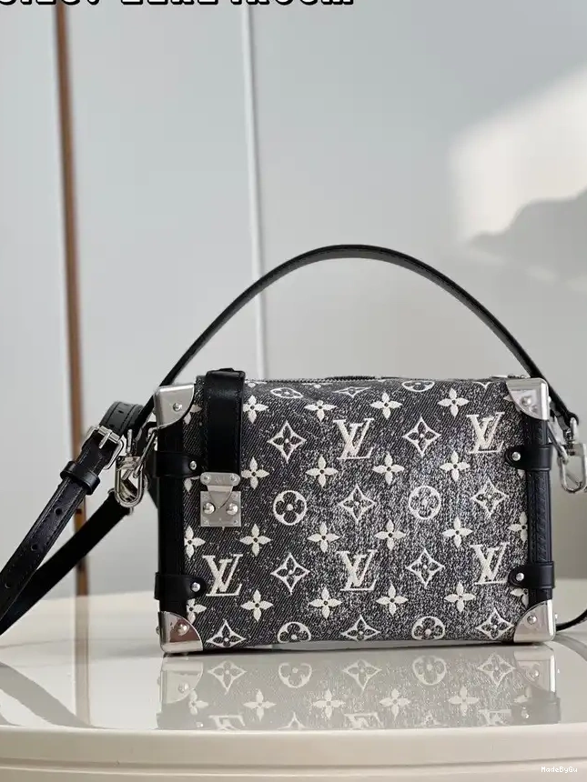 LOUIS SIDE MM VUITTON TRUNK 0313