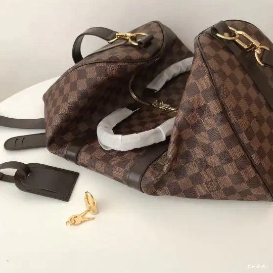 45 Vuitton Keepall Louis 0310