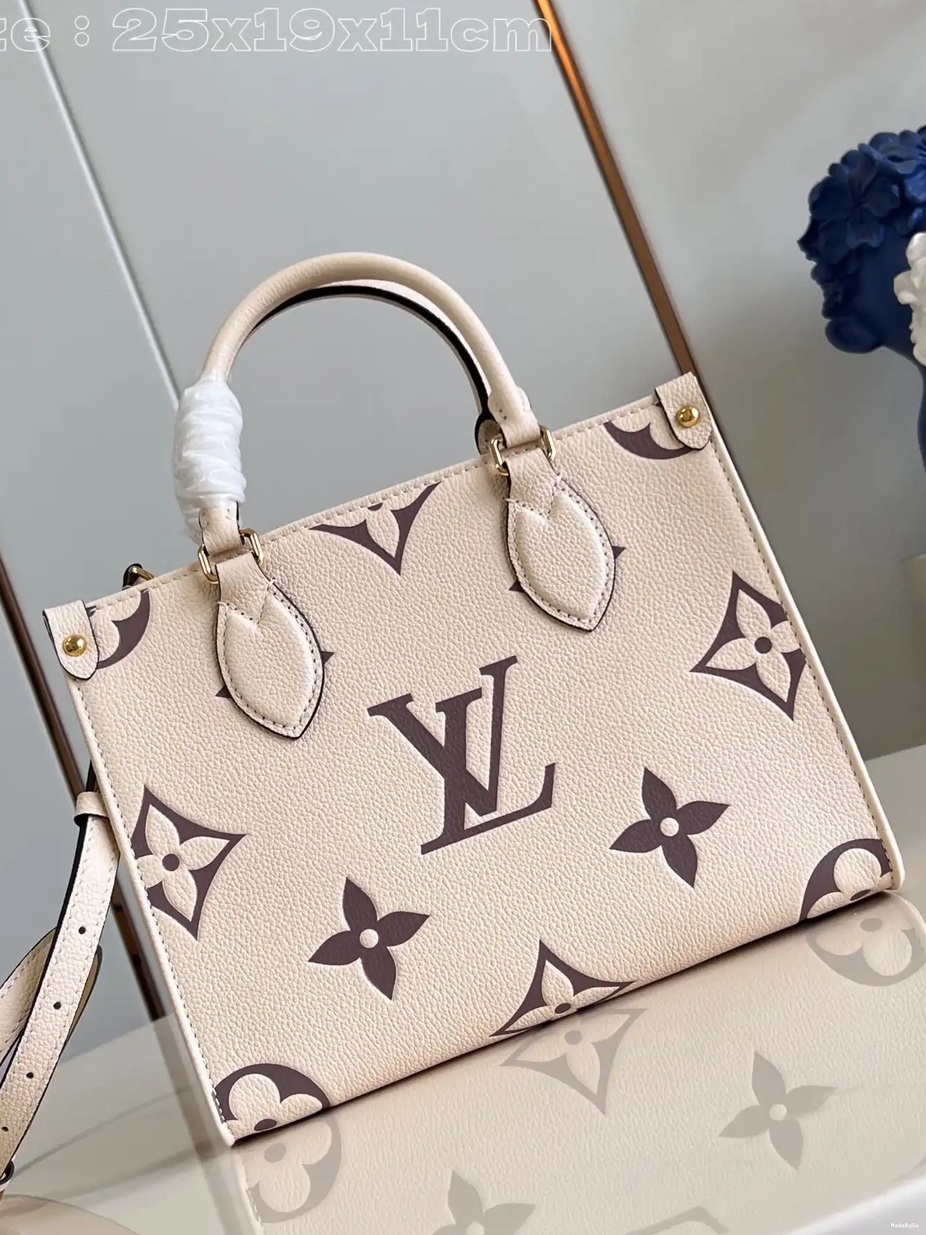 PM VUITTON ONTHEGO LOUIS 0310