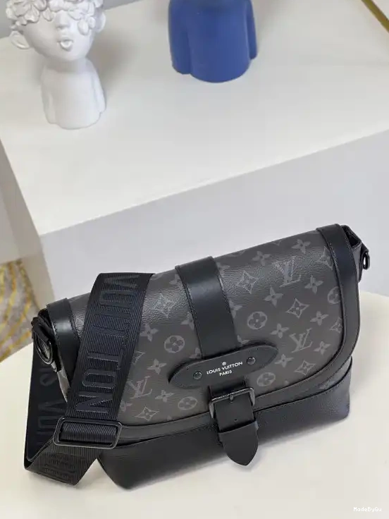 LOUIS SAUMUR MESSENGER VUITTON 0310