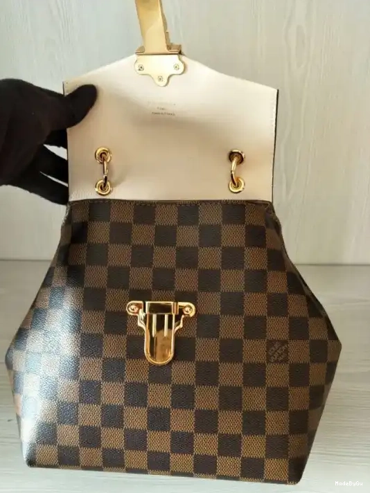 Backpack CHANELapton Louis Vuitton 0319