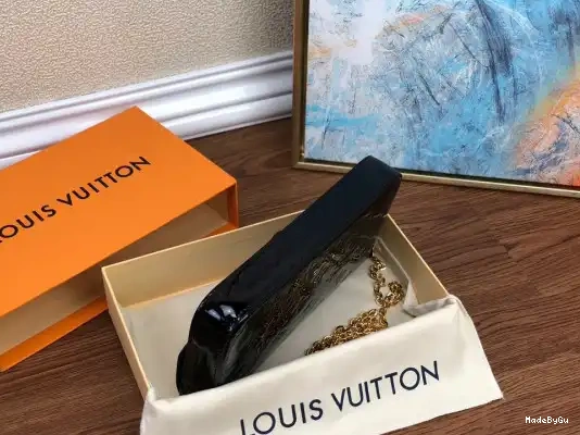 LOUIS VUITTON POCHETTE FÉLICIE 0315