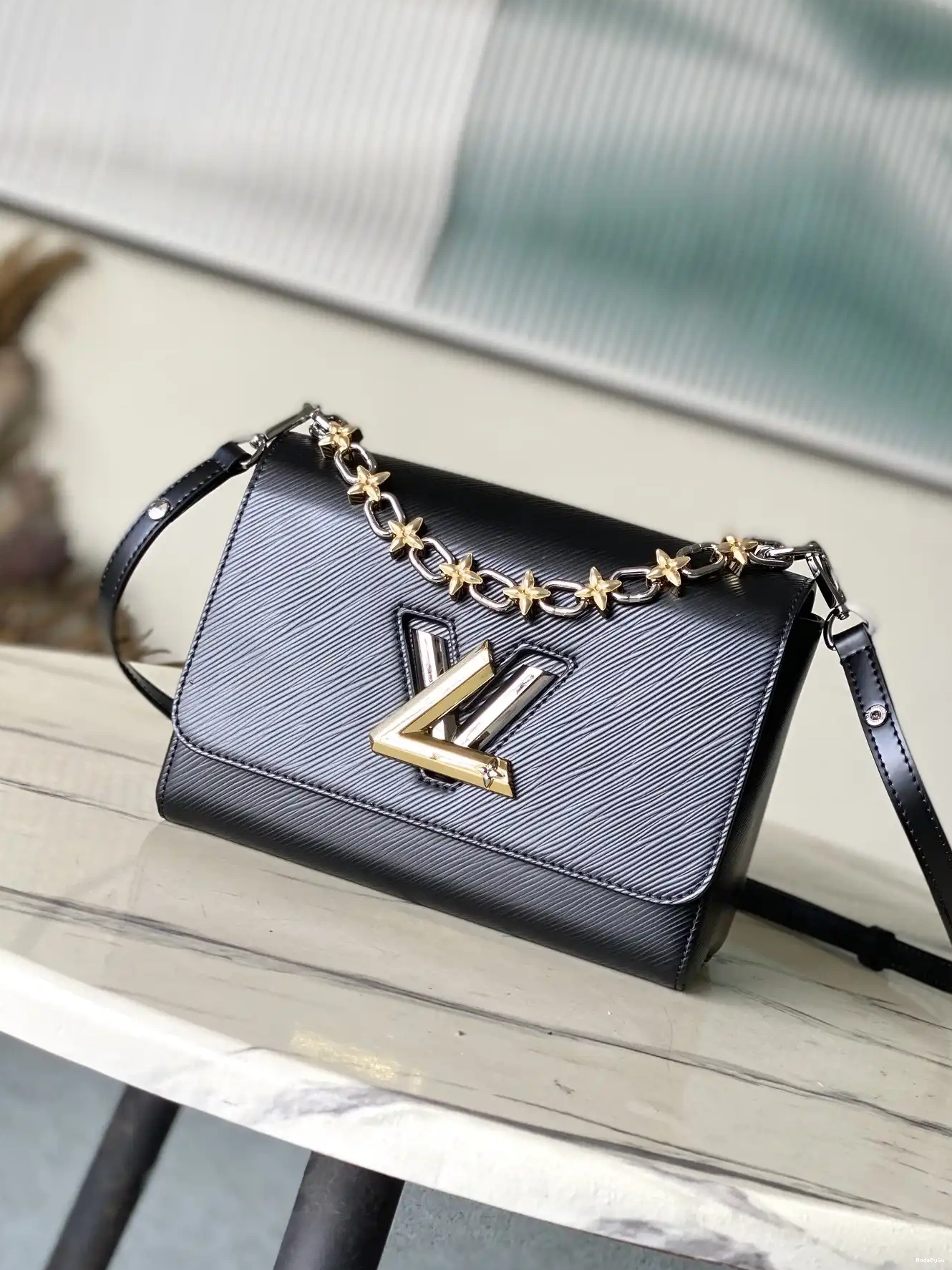 LOUIS VUITTON TWIST MM-23*17*9.5CM 0317