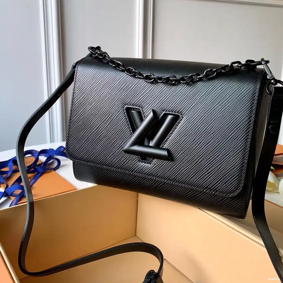 LOUIS MM TWIST VUITTON 0319