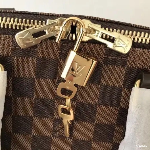 45 Vuitton Keepall Louis 0310