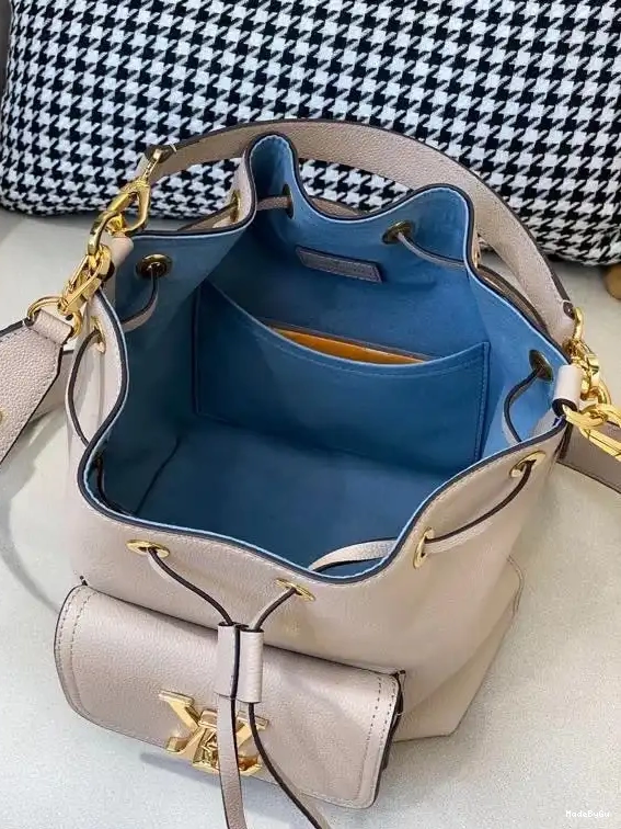 LOCKME BUCKET VUITTON LOUIS 0315